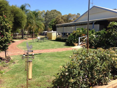 Tambo Mill Motel & Caravan Park - ACT Tourism 1