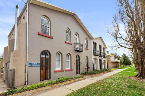 TARALGA TERRACES - ACT Tourism 0