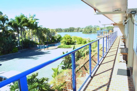 Taree Motor Inn - ACT Tourism 0