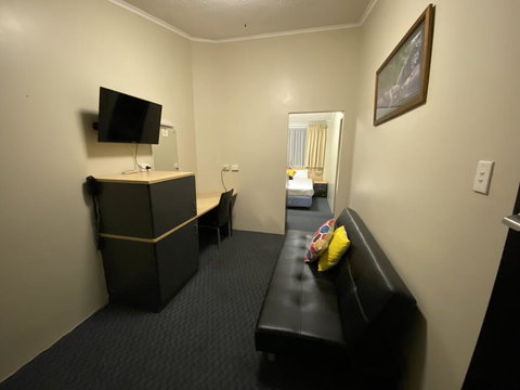 Taree Motor Inn - ACT Tourism 2
