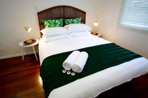 Tea Gardens Hotel - ACT Tourism 0