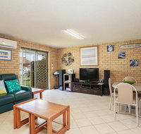 Tee Jays - Sawtell NSW - ACT Tourism
