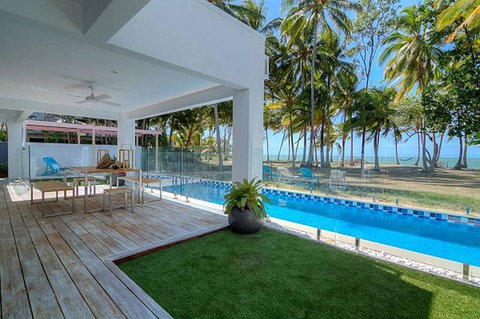 Tenterfield On Oak - ACT Tourism 0