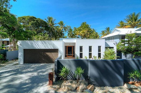 Tenterfield On Oak - ACT Tourism 3