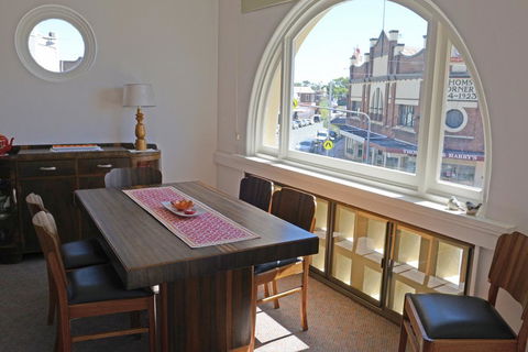 The Bank B&B West Wyalong - ACT Tourism 2
