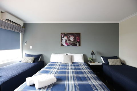 The Bayview Hotel - ACT Tourism 1