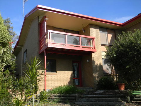 The Beach House - ACT Tourism 0