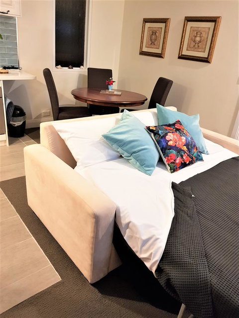 Birch Lane - ACT Tourism 16