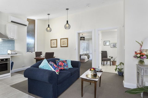 Birch Lane - ACT Tourism 19