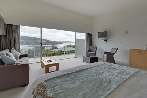 The Cove Kettering - ACT Tourism 21