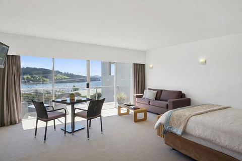 The Cove Kettering - ACT Tourism 4