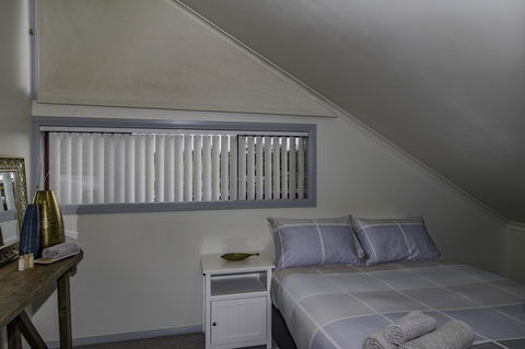 South Arm Luxury Loft - ACT Tourism 1