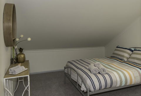 South Arm Luxury Loft - ACT Tourism 7