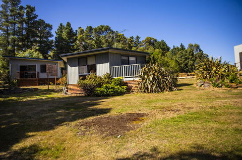 Little Norfolk Bay Events And Chalets - ACT Tourism 3