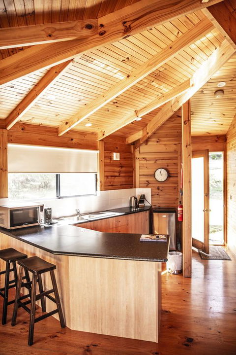 Little Norfolk Bay Events And Chalets - ACT Tourism 4