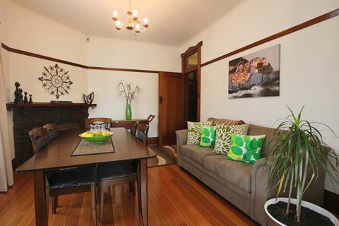 Moonah Central Apartments - ACT Tourism 13