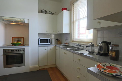 Moonah Central Apartments - ACT Tourism 17