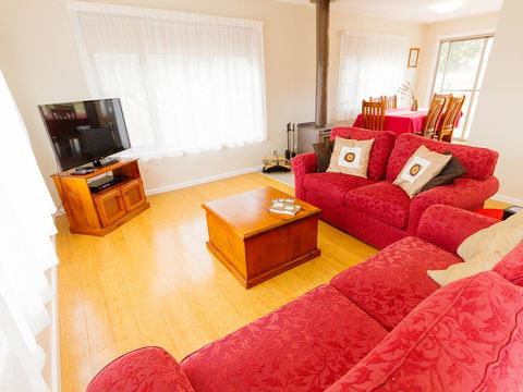 Catherine Lodge Farm Gate Cottages - ACT Tourism 5