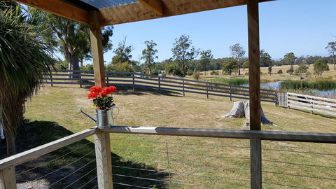 Hazelcreek Cottages - ACT Tourism 13