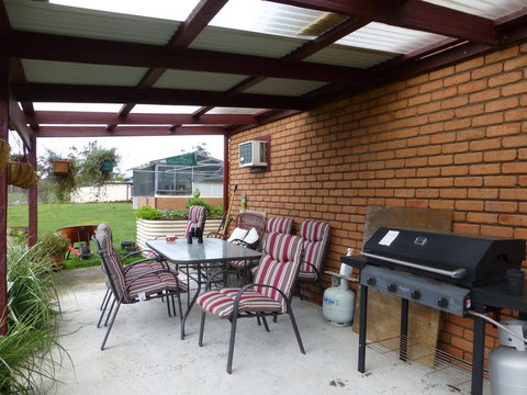 Quamby Pines Chalet - ACT Tourism 8