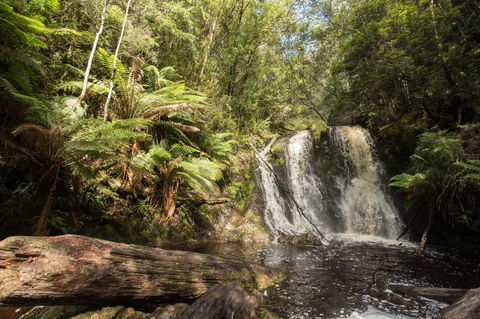Strahan Village - ACT Tourism 27