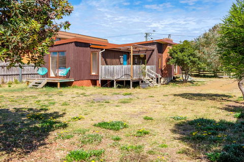 Aqua Beachfront! - ACT Tourism 7