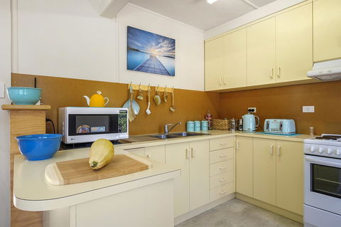 Aqua Beachfront! - ACT Tourism 17