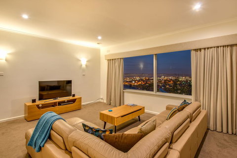 City Lights - ACT Tourism 1