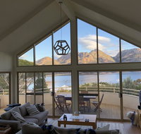 Freycinet Beach House - ACT Tourism