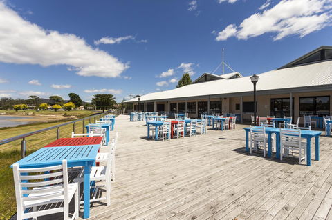 Panorama Hotel St Helens - ACT Tourism 3