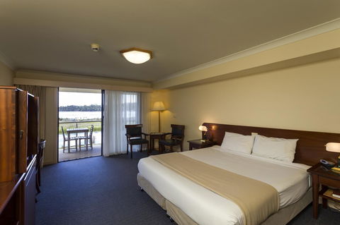 Panorama Hotel St Helens - ACT Tourism 21