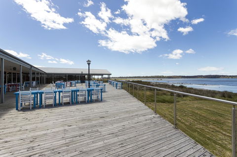 Panorama Hotel St Helens - ACT Tourism 2