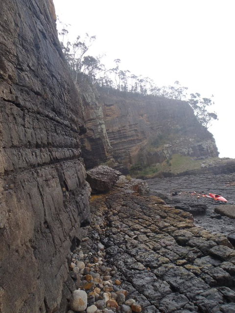 Beachside Taroona With Spa - ACT Tourism 28