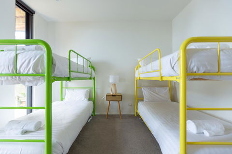 Blessington Beach Retreat - ACT Tourism 26