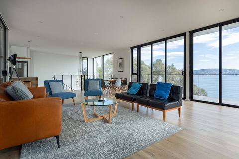 Blessington Beach Retreat - ACT Tourism 2