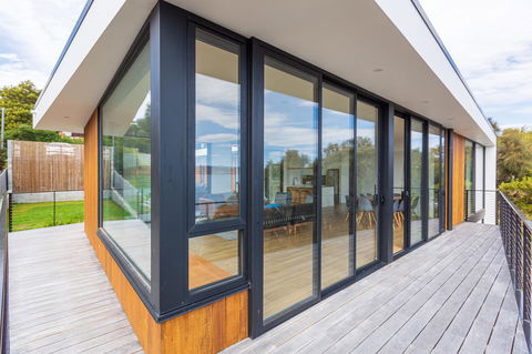 Blessington Beach Retreat - ACT Tourism 30