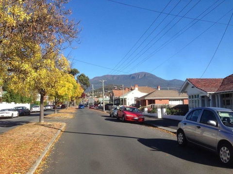 Sandy Bay Cottage - ACT Tourism 5