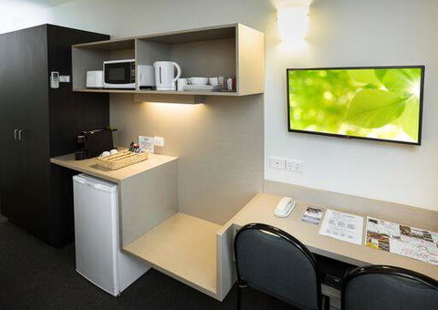 Shoreline Hotel - ACT Tourism 35