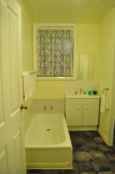 GreenGate Cottages - ACT Tourism 29