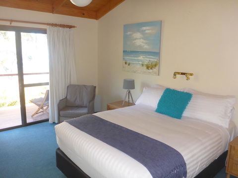 Osprey Lodge & Bungalow - ACT Tourism 15