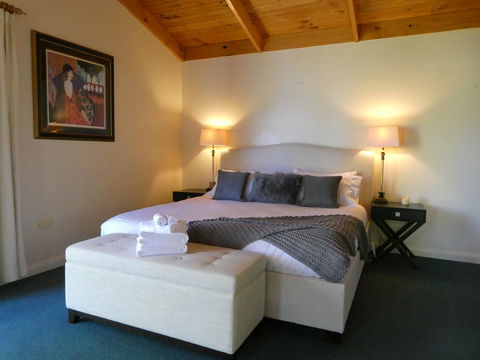 Osprey Lodge & Bungalow - ACT Tourism 2