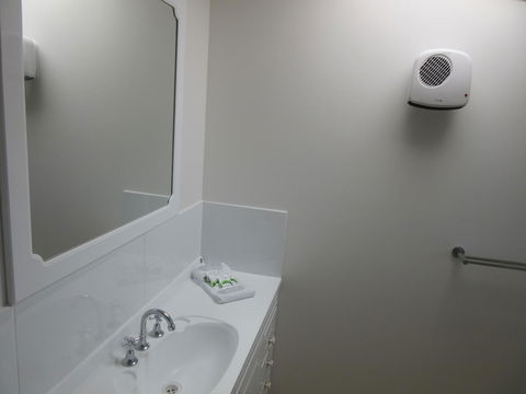 Abel Tasman Airport Motor Inn - ACT Tourism 18