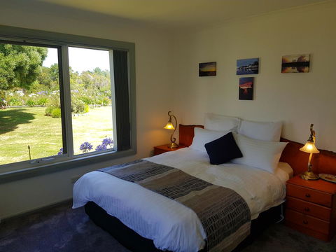 Regatta Point Tavern & Holiday Villas - ACT Tourism 34