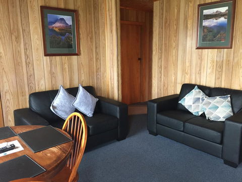 Regatta Point Tavern & Holiday Villas - ACT Tourism 11