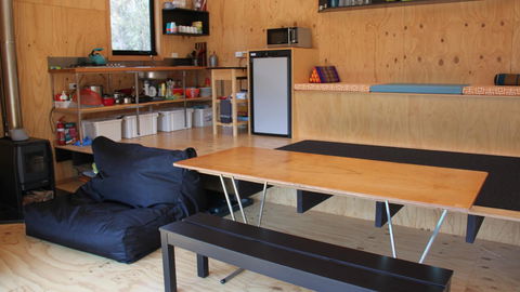 BAY OF FIRES ECO HUT Off Grid Experience At Binalong Bay - ACT Tourism 6