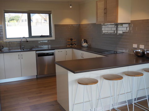 GRANITE BEACH HOUSE @ Bay Of Fires - ACT Tourism 5