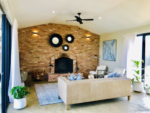 EMBRACING EVANDALE - Hosted By L'Abode Accommodation - ACT Tourism 6