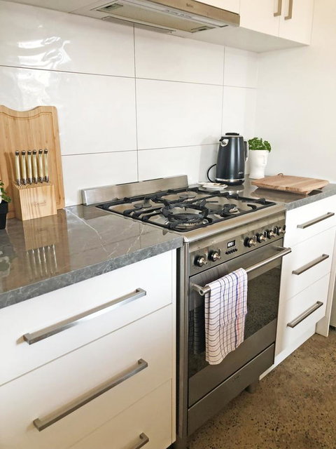 EMBRACING EVANDALE - Hosted By L'Abode Accommodation - ACT Tourism 21