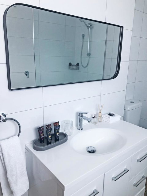 EMBRACING EVANDALE - Hosted By L'Abode Accommodation - ACT Tourism 22