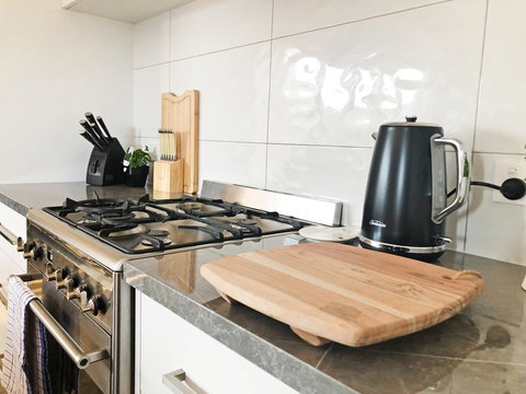 EMBRACING EVANDALE - Hosted By L'Abode Accommodation - ACT Tourism 20